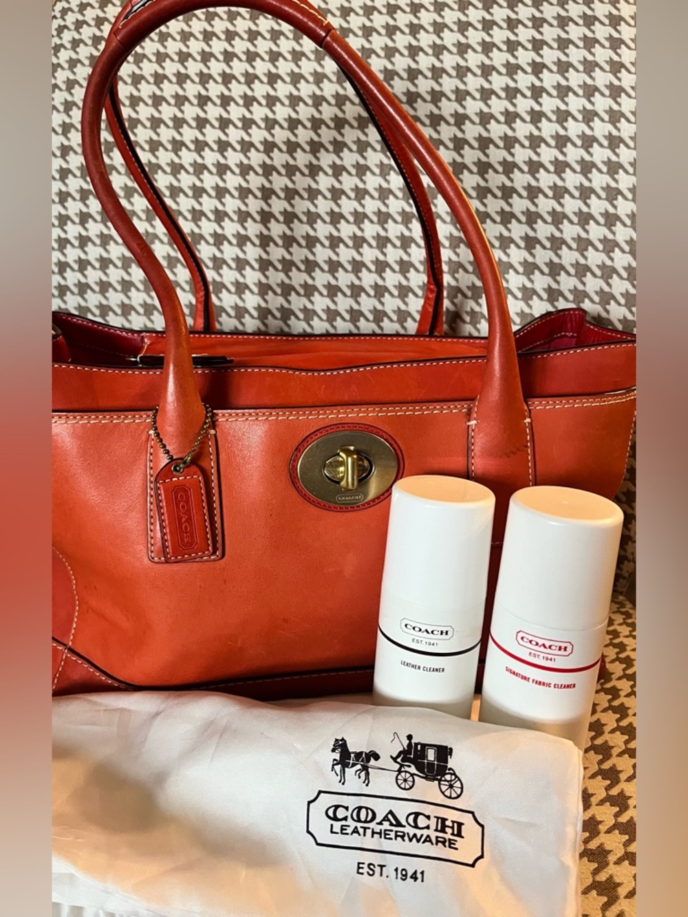 Coach Shoulder Turn Lock Coral Pink Satchel Purse Tote W/6oz Cleaners & Dust Bag